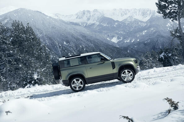 Land Rover Defender 90: una revisión del SUV de tres puertas Foto 4