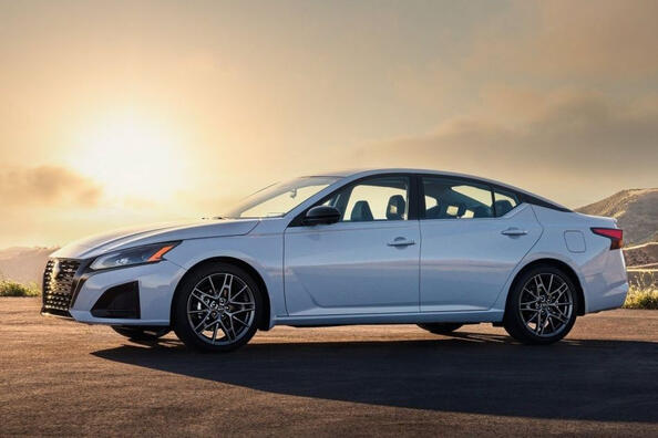 Nissan Altima: sedán actualizado para una conducción cómoda