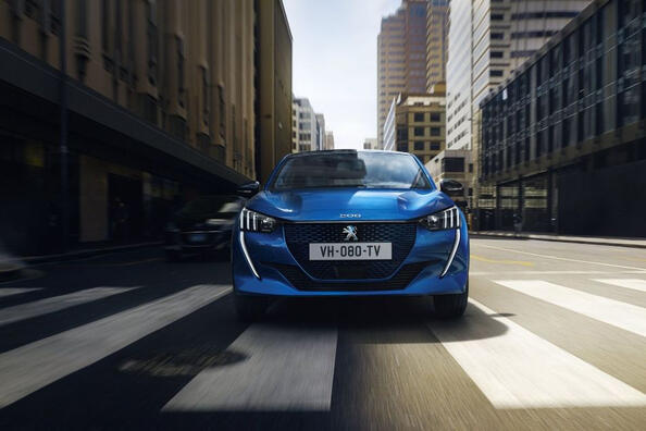 Revisión de la modificación eléctrica del hatchback Peugeot e-208.