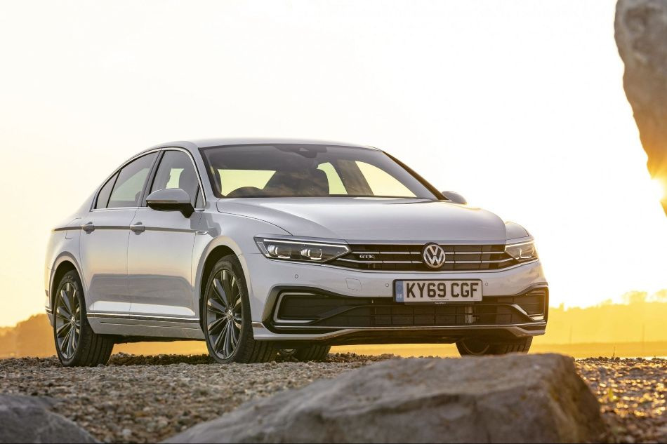 Volkswagen Passat GTE: revisión del sedán híbrido