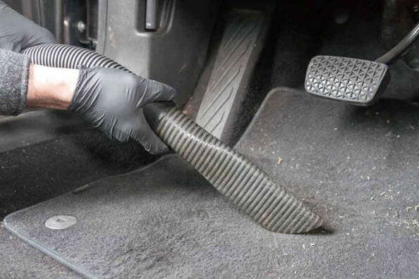 Cómo limpiar alfombrillas de coche: métodos probados Foto 1