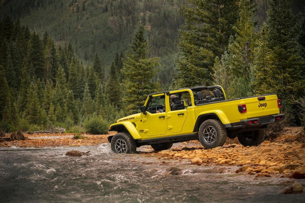 Revisión del Jeep Gladiator 2024: rediseño de la camioneta todoterreno Foto 1