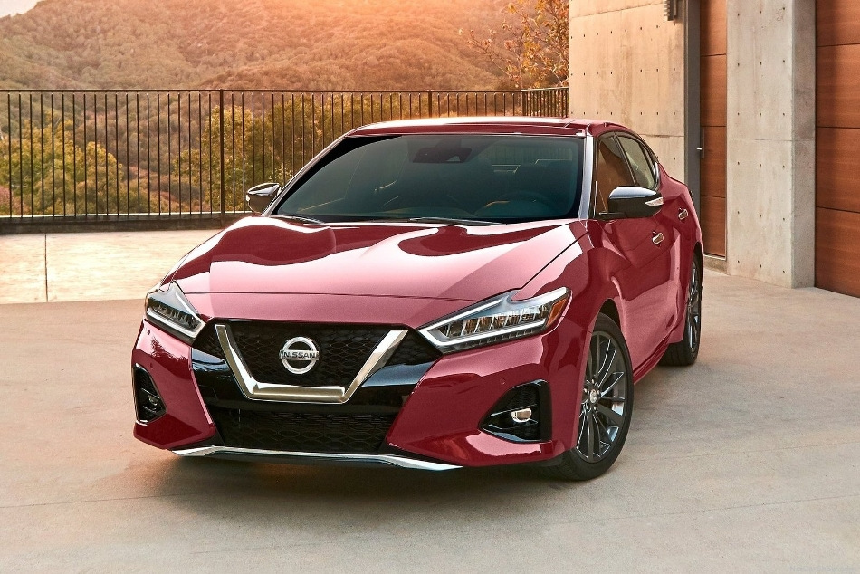 Una revisión del cómodo y elegante sedán Nissan Maxima.