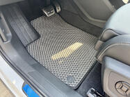 Audi Q4 e-Tron 2021- Alfombrillas EVA (Negro) foto 9