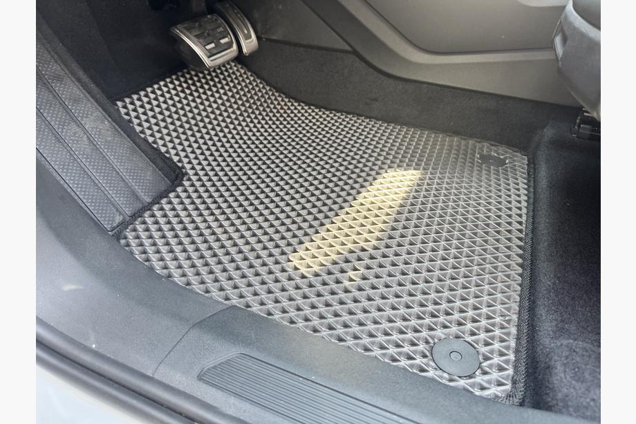 Audi Q4 e-Tron 2021- Alfombrillas EVA (Negro) Image