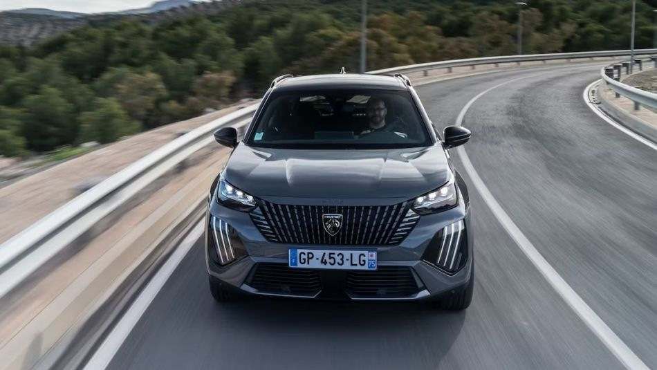 Facelift Peugeot 2008 segunda generación 2023