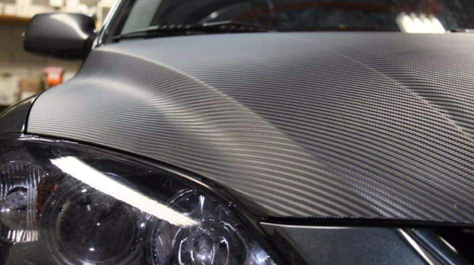 Quitar la película de carbón de un automóvil con sus propias manos: consejos prácticos