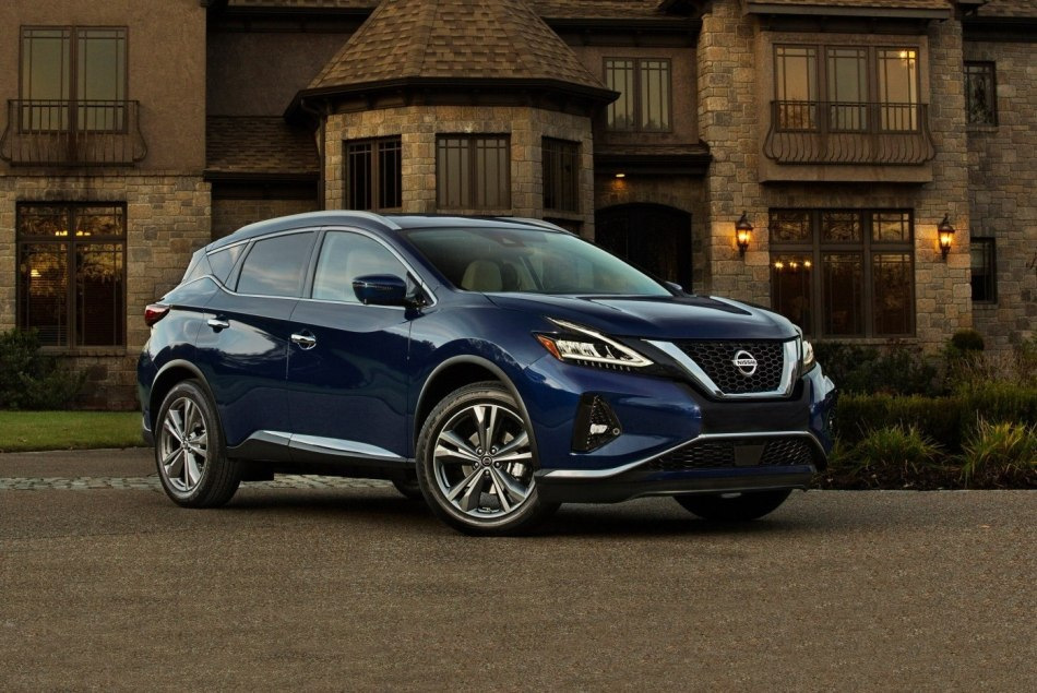 Descripción general del elegante y confortable crossover Nissan Murano