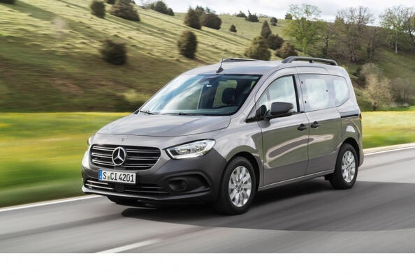 Mercedes-Benz Citan Combi: furgoneta compacta práctica y confortable Foto 3