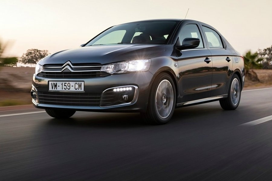 Revisión de la versión rediseñada del sedán Citroen C-Elysee
