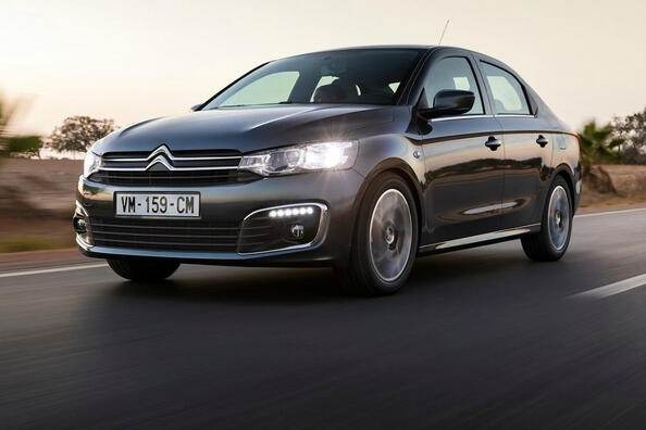 Revisión de la versión rediseñada del sedán Citroen C-Elysee
