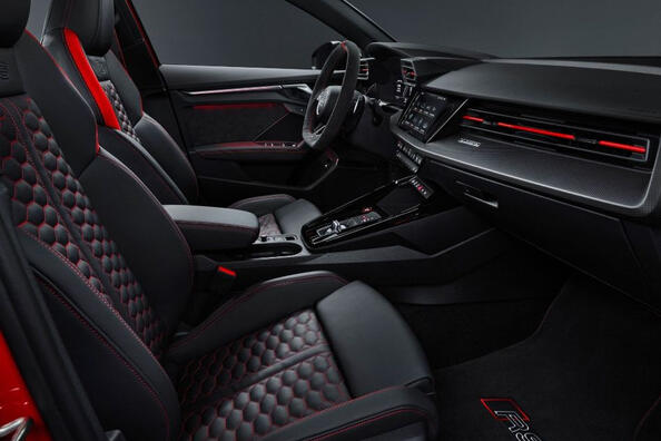 Revisión del Audi RS 3 Sportback: un hatchback potente y deportivo Foto 6