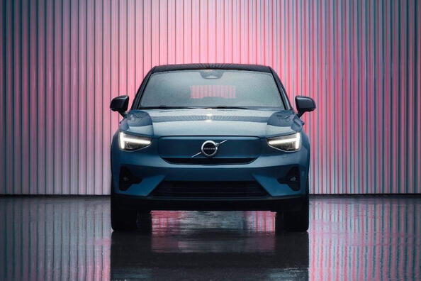 Crossover eléctrico Volvo C40 de 408 caballos de fuerza