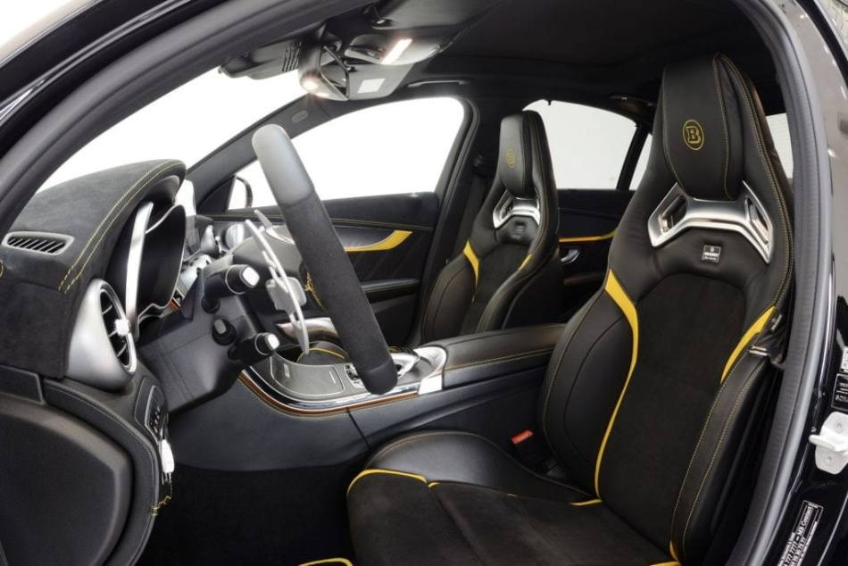 Tuning del interior del coche: asientos, volante, tapizados