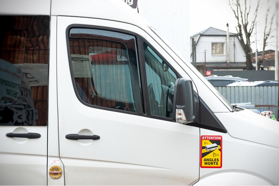 Volkswagen Crafter 2006-2016 Deflectores de ventana insertables (ahumados, 2 uds., Cagatay) Foto 10