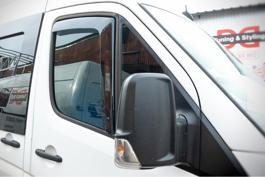 Volkswagen Crafter 2006-2016 Deflectores de ventana insertables (ahumados, 2 uds., Cagatay) Foto 4