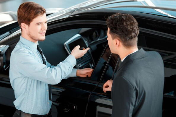 ¿Qué considerar antes de comprar un auto nuevo?