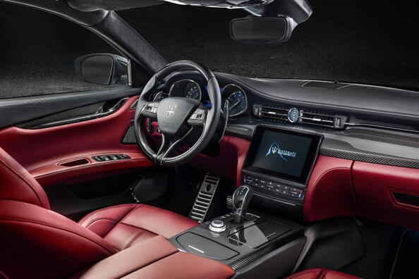 Revisión de la versión rediseñada del Maserati Quattroporte VI generación Foto 6
