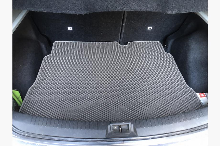 Nissan Qashqai 2007-2010 Alfombrilla de Maletero EVA Gris Image