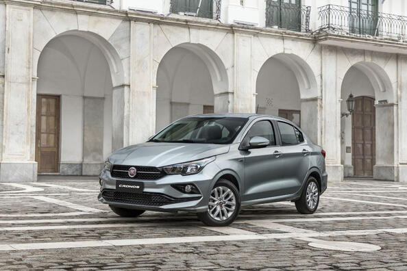Revisión del sedán Fiat Cronos