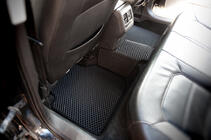 Volkswagen Passat B8 2015-2023 Alfombrillas EVA (USA, negras) foto 6