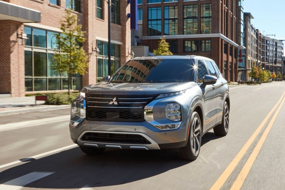 Revisión de la generación Mitsubishi Outlander IV