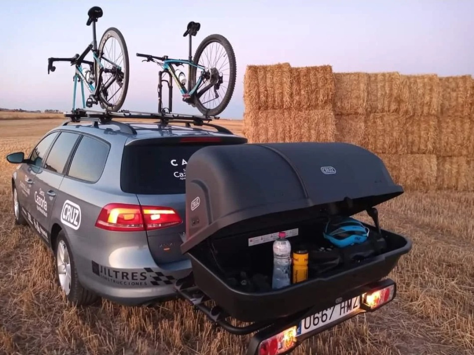 Caja de equipaje en gancho de remolque: ventajas y características.