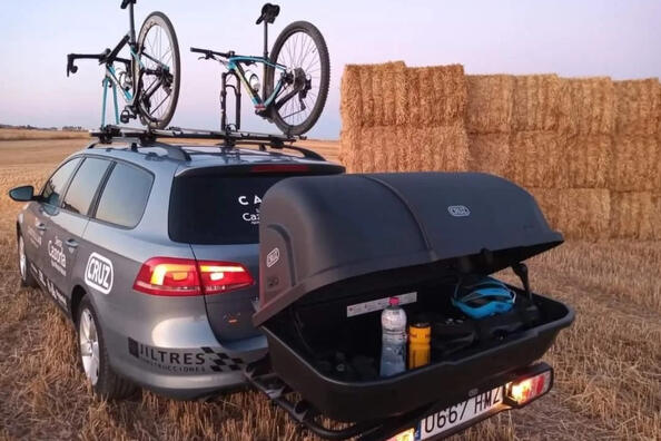 Caja de equipaje en gancho de remolque: ventajas y características.