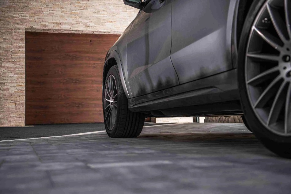 ¿Por qué el coche se oxida en el garaje?
