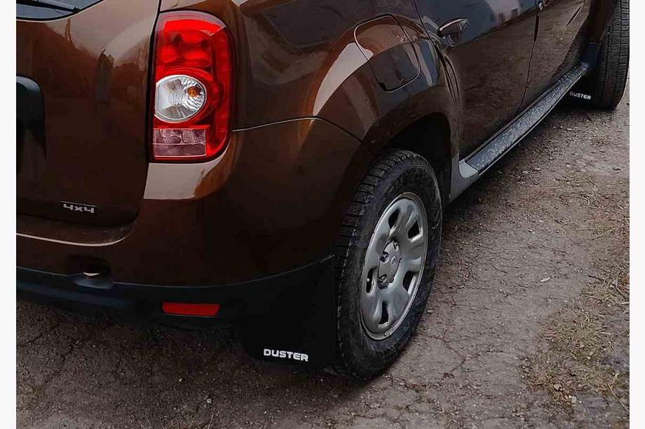 Dacia Duster 2008-2018 Guardabarros originales EuroCap (4 uds) Foto 4