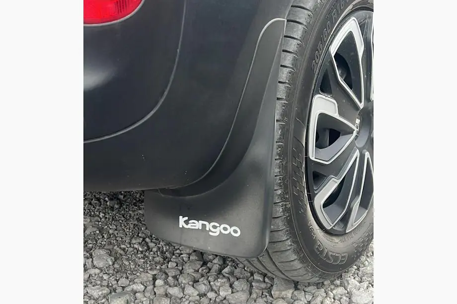 Renault Kangoo 2008–2020 Guardabarros a Medida EuroCap Foto 9