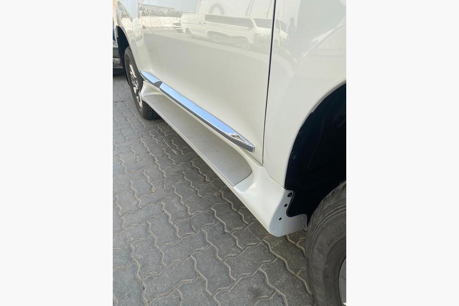 Lexus GX460 2009-2023 Estribos laterales (2 uds., aluminio) Negro (estribo negro) Foto 12