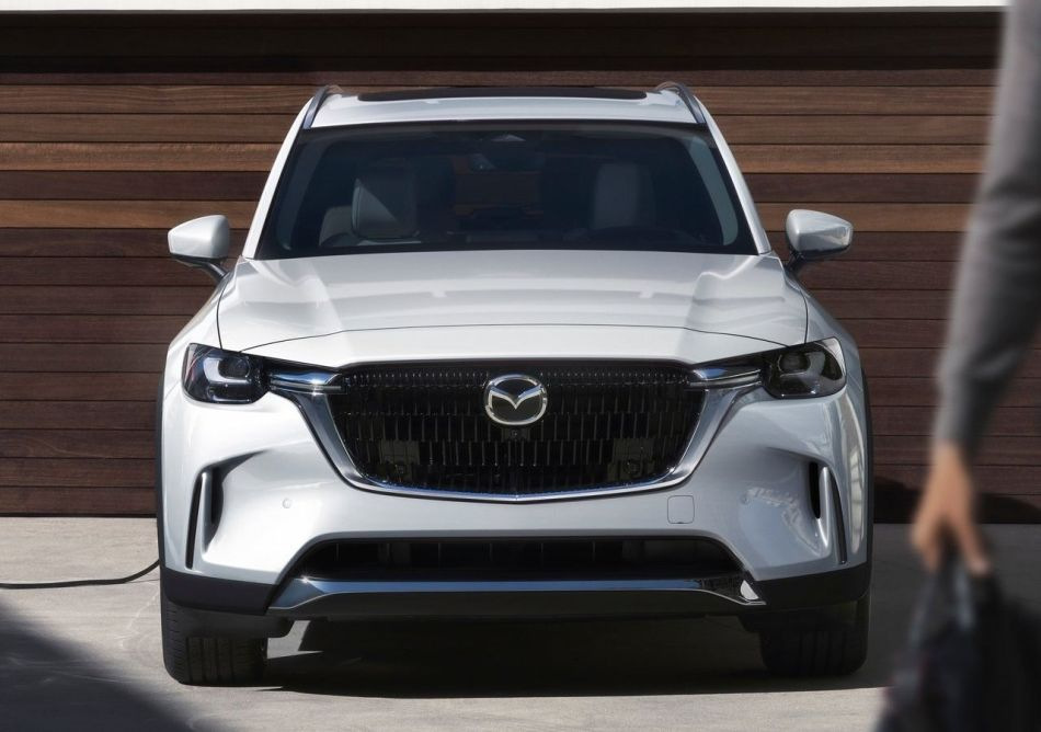 Revisión del crossover insignia de tamaño completo Mazda CX-90