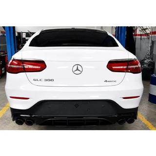Difusor trasero con salidas de escape (Diseño AMG43) foto 3