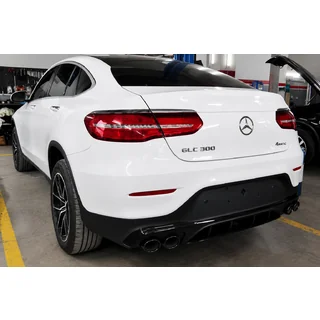 Difusor trasero con salidas de escape (Diseño AMG43) foto 2