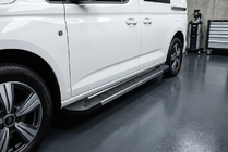 Ford Connect 2021- Estribos Laterales RedLine (2 uds., Aluminio) foto 1