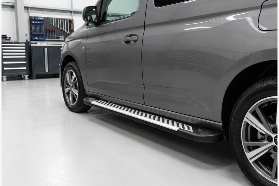 Ford Connect 2021- Estribos Laterales Line (2 uds., Aluminio) Image