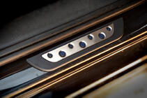Volkswagen Passat B7 2012-2015 Protector de estribos (Dotline, 4 uds, acero inoxidable) foto 3