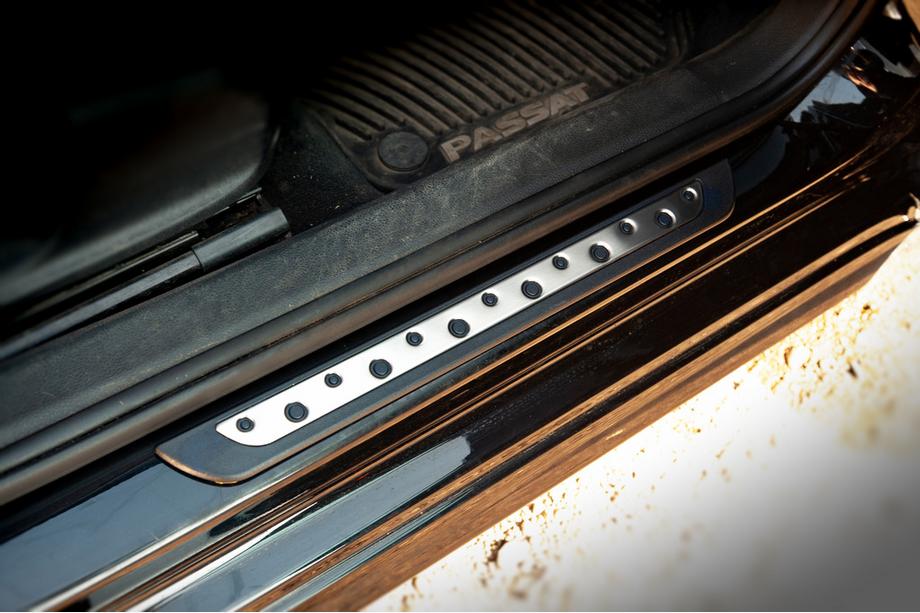 Volkswagen Passat B7 2012-2015 Protector de estribos (Dotline, 4 uds, acero inoxidable) Image