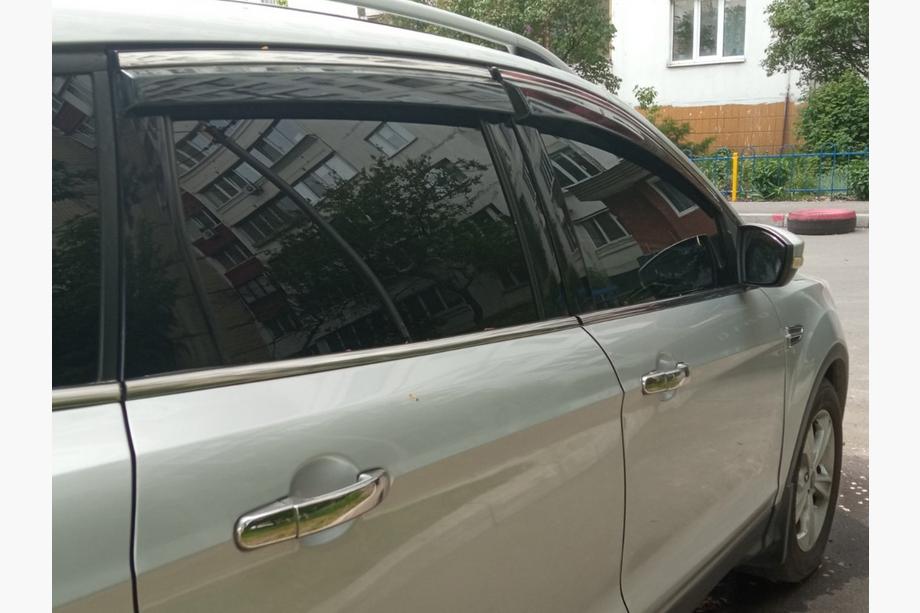 Ford Kuga/Escape 2013-2019 Deflectores de Ventana con Moldura Cromada Niken Luxury (4 uds) Foto 4