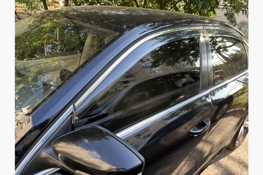 Volkswagen Passat B7 2012-2015 Deflectores de Ventana con Moldura Cromada Niken Luxury (USA, 4 uds) Image
