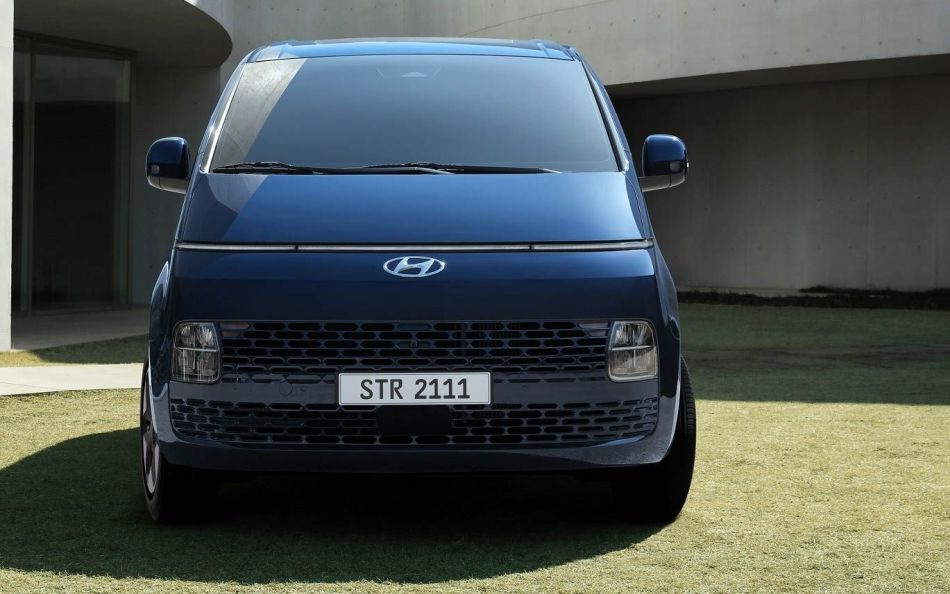Revisión de Hyundai Staria: una nueva mirada a las minivans