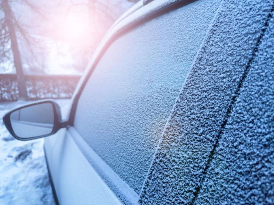 ¿Cómo calentar rápidamente el coche?