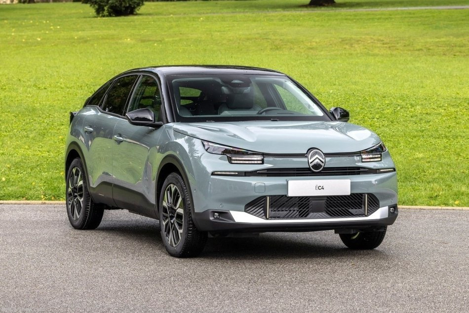 Revisión del hatchback eléctrico Citroen e-C4 2024