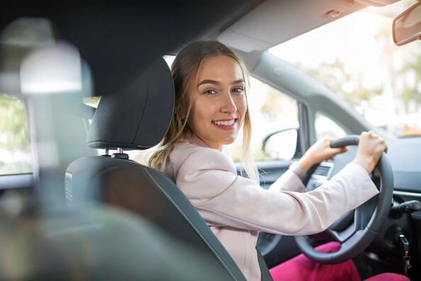 Trucos de vida para mujeres conductoras: confianza al volante