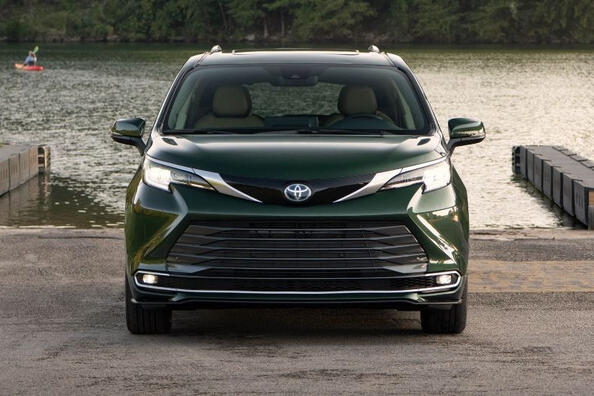 Revisión de la cuarta versión de la minivan Toyota Sienna.