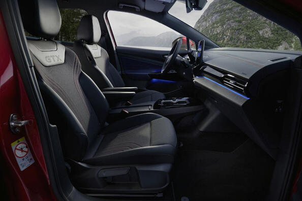Revisión del Volkswagen ID.5 GTX 2024: potente crossover eléctrico Foto 6
