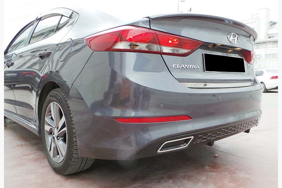 Hyundai Elantra (AD) 2015-2020 Difusor Trasero DPT V-2 (Negro Brillante) Foto 1