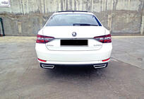 Skoda Superb 2015-2024 Difusor Trasero DPT V-2 (Negro Brillante) foto 7