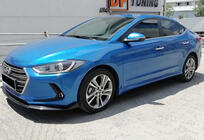 Hyundai Elantra (AD) 2015-2020 Faldones Laterales DPT (Negro Brillante) foto 4
